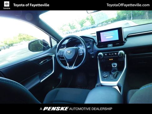 Used 2023 Toyota RAV4 SE AWD/4WD image 6