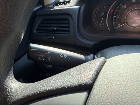 Used 2016 Honda CR-V LX image 14