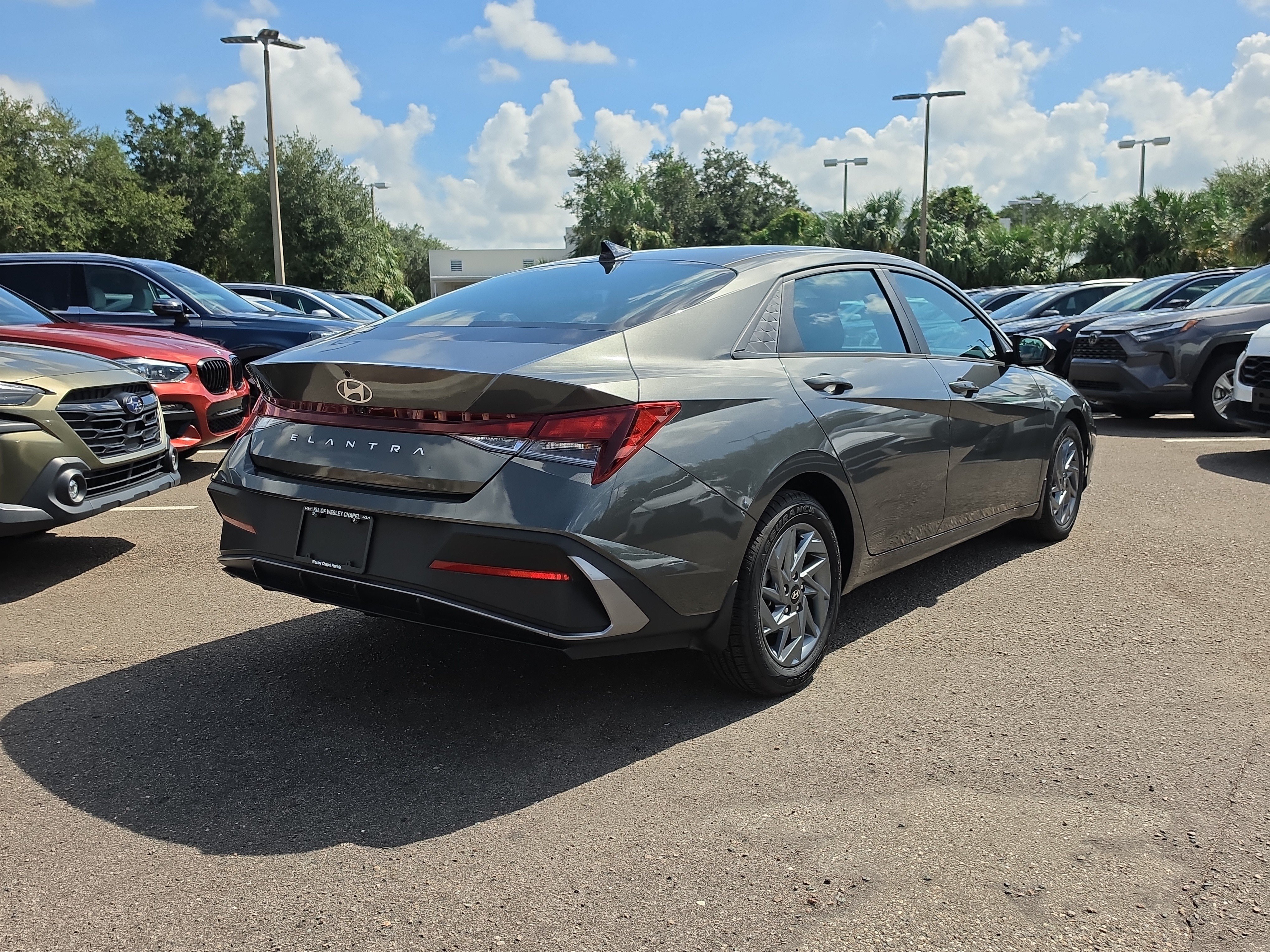Used 2024 Hyundai Elantra SEL FWD image 8
