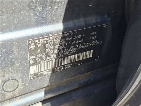 Used 2021 Toyota Venza XLE w/ Carpet Mat Package (TMS) AWD/4WD image 14