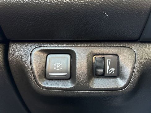 Used 2023 GMC Acadia SLE w/ Driver Convenience Package image 22