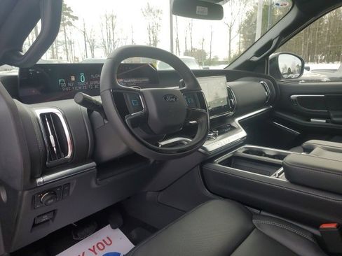 New 2025 Ford Expedition Platinum w/ Stealth Performance Package image 29