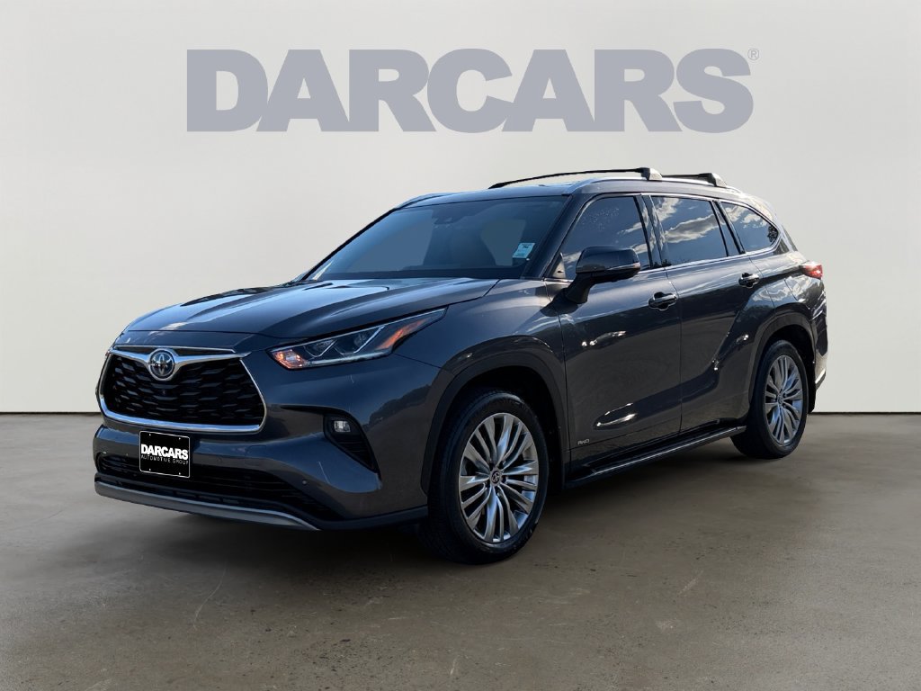Used 2023 Toyota Highlander Platinum AWD/4WD image 2