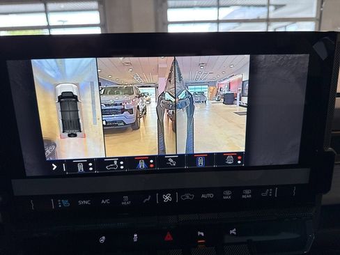 New 2025 GMC Hummer EV 3X image 39