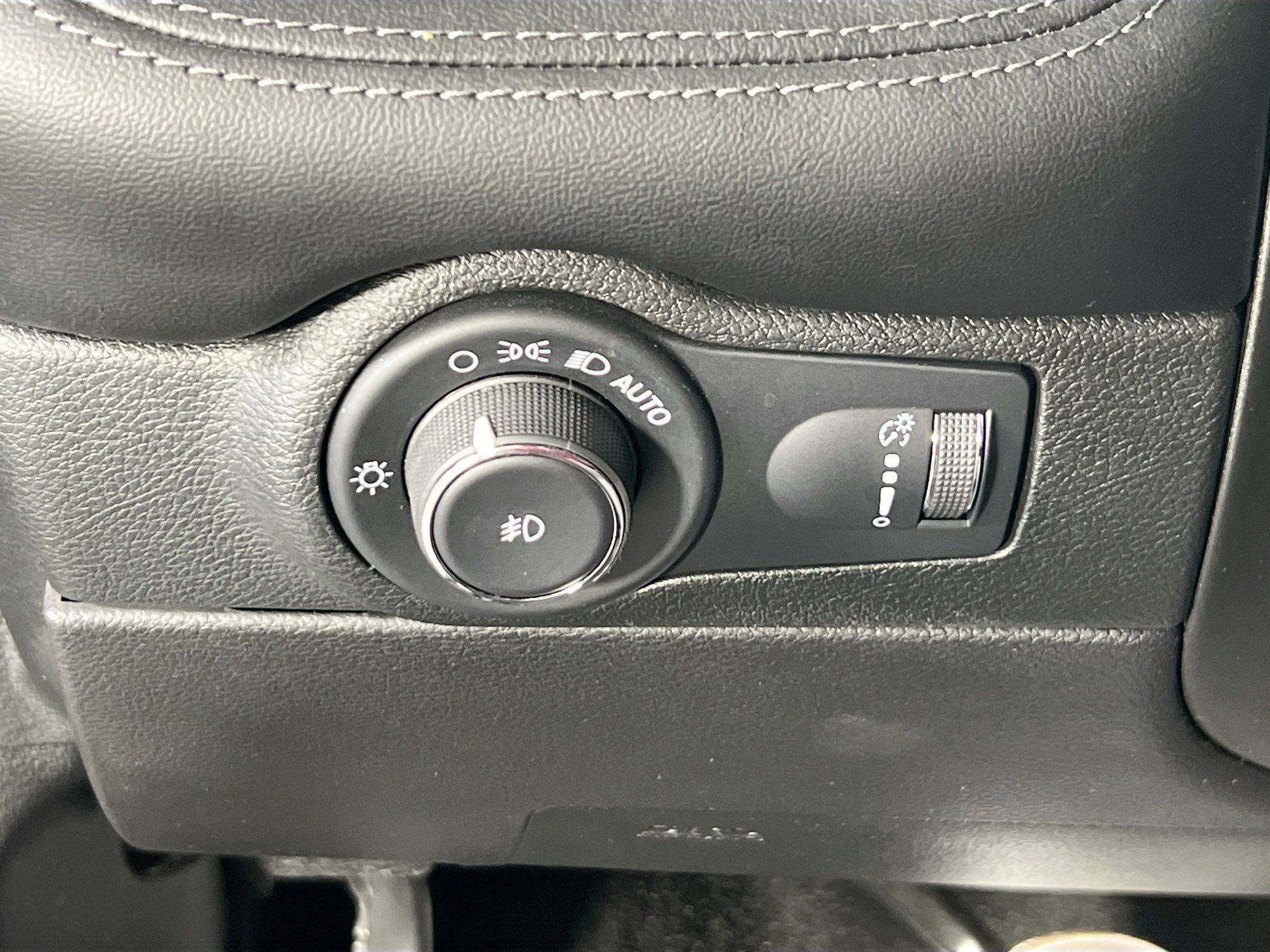 Used 2022 Dodge Durango GT AWD/4WD image 10