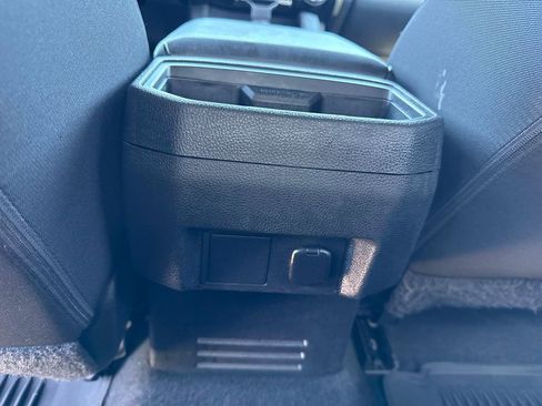 Used 2025 Toyota Tacoma SR5 image 15