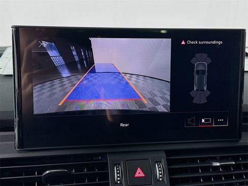 Used 2023 Audi Q5 2.0T Premium w/ Convenience Package image 14