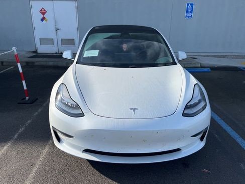 Used 2020 Tesla Model 3 Long Range image 2