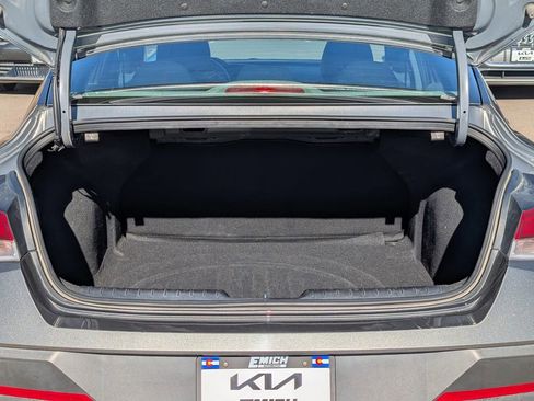 Used 2024 Hyundai Elantra SEL image 16