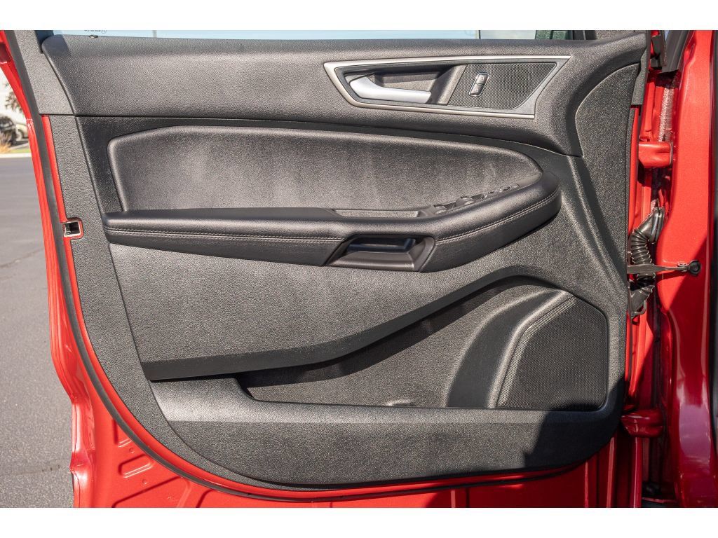 Used 2024 Ford Edge SEL w/ Convenience Package AWD/4WD image 18