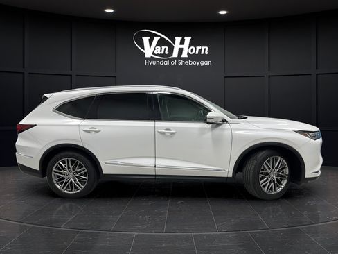 Used 2024 Acura MDX SH-AWD w/ Advance Package image 2