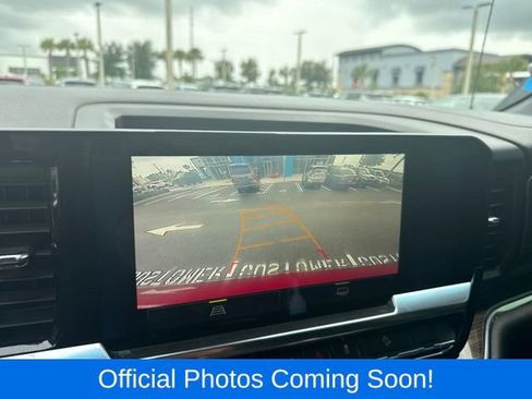 Used 2024 Chevrolet Silverado 1500 RST w/ Z71 Off-Road Package AWD/4WD image 6