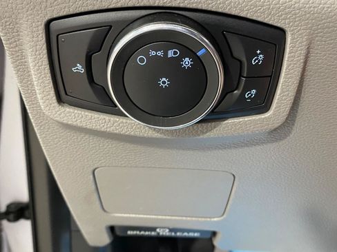 Used 2017 Ford F250 XL w/ Power Equipment Group AWD/4WD image 20