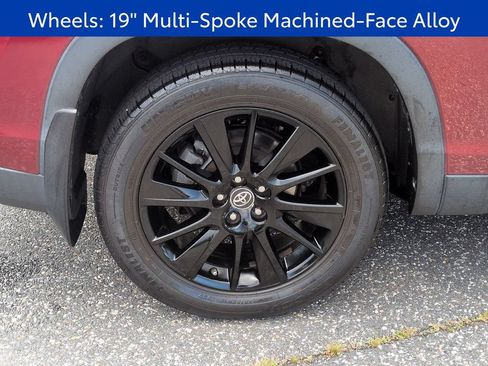 Used 2019 Toyota Highlander SE w/ Carpet Mat Package (TMS) AWD/4WD image 31