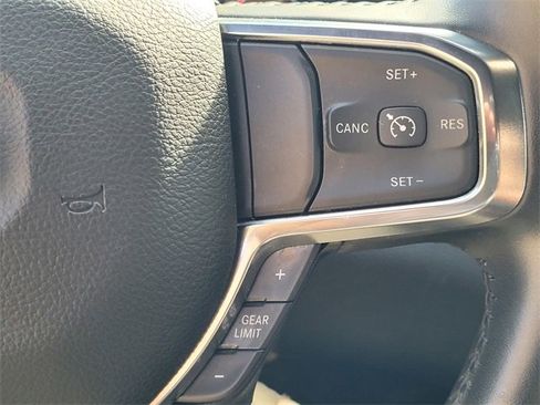 Used 2024 RAM 1500 Laramie image 15