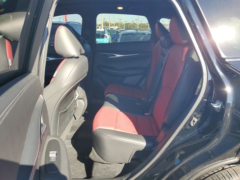 Used 2023 INFINITI QX50 Sport image 15