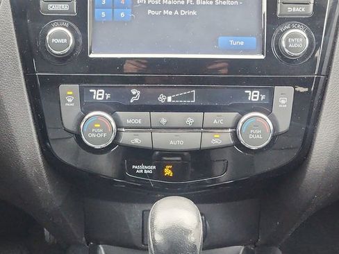 Used 2016 Nissan Rogue SL w/ SL Premium Package AWD/4WD image 17