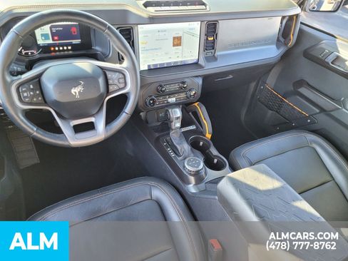 Used 2024 Ford Bronco Badlands image 7