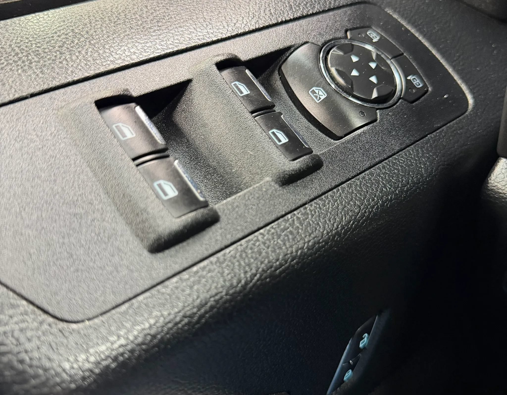 Used 2015 Ford F150 XLT w/ Equipment Group 302A Luxury AWD/4WD image 27