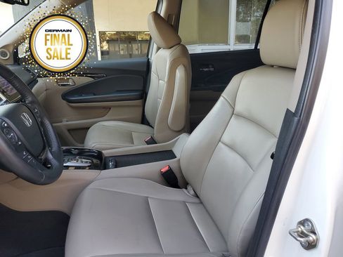 Used 2017 Honda Pilot Touring image 16