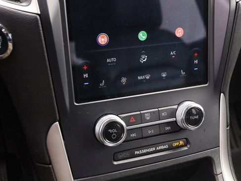 Certified 2024 Ford Edge SEL image 17