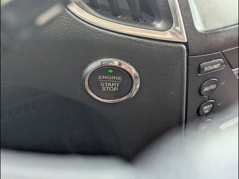 Used 2019 Ford Edge Titanium w/ Equipment Group 301A FWD image 30