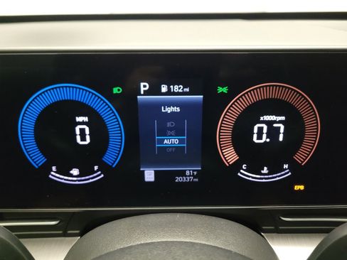 Used 2025 Hyundai Kona SEL FWD image 23