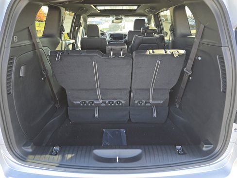 New 2026 Chrysler Pacifica Limited image 19