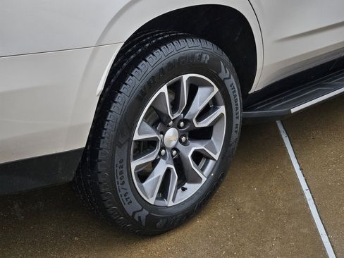 Used 2022 Chevrolet Tahoe LT w/ Luxury Package image 8