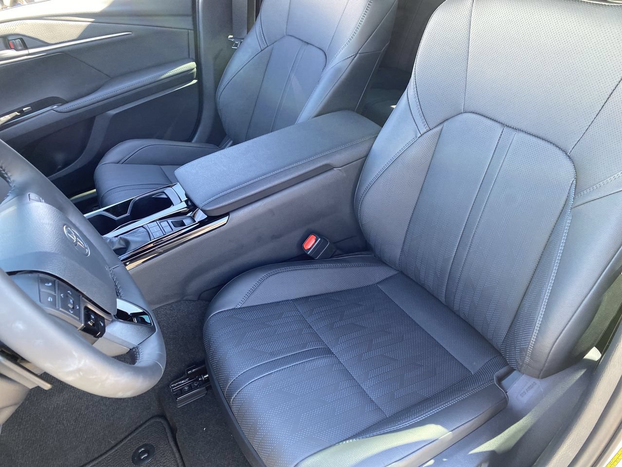 New 2026 Toyota Camry XSE FWD image 21