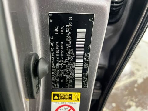 Used 2019 Toyota Highlander XLE FWD image 29