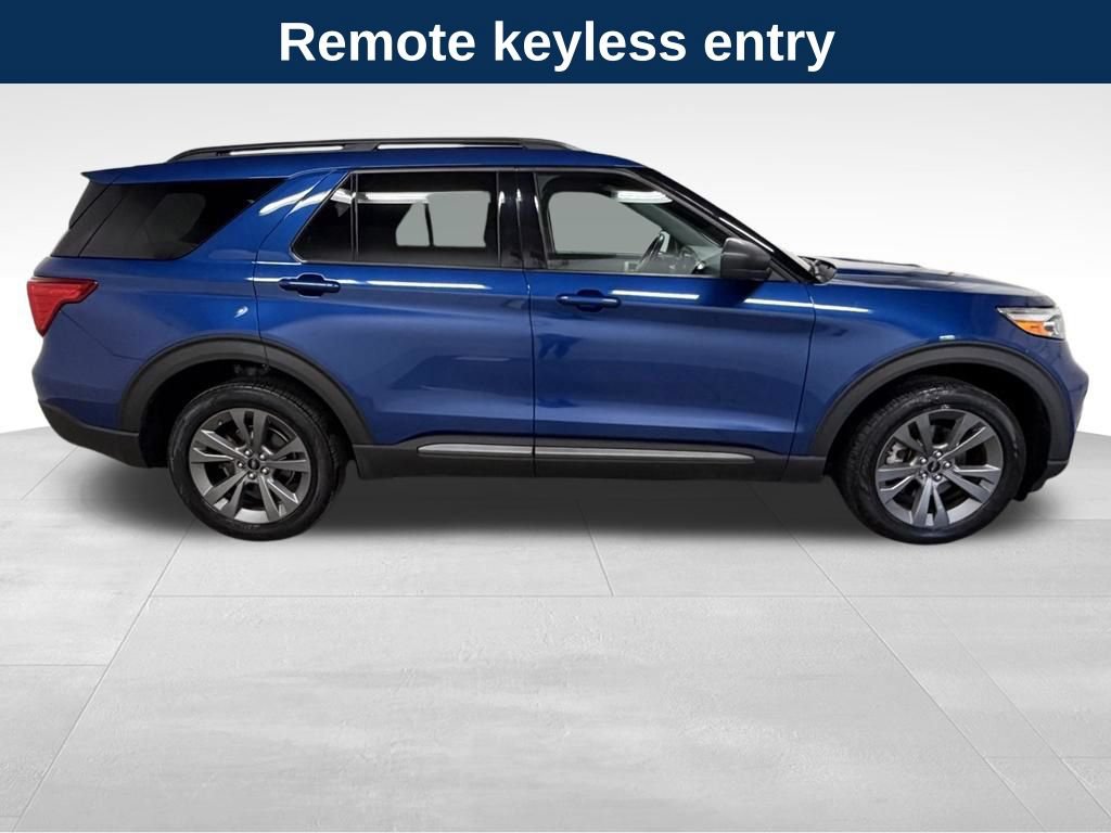Used 2021 Ford Explorer XLT w/ Equipment Group 202A AWD/4WD image 11