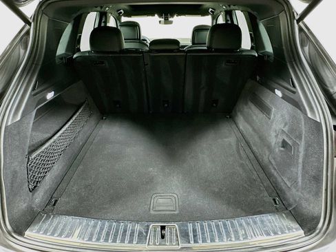 Certified 2023 Porsche Cayenne AWD/4WD image 27