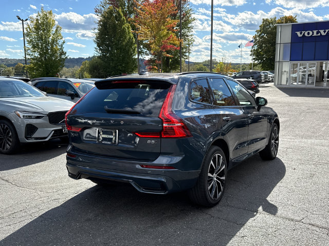 Certified 2024 Volvo XC60 B5 Plus w/ Climate Package AWD/4WD image 4