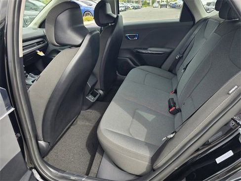 New 2025 Kia K4 LXS image 13