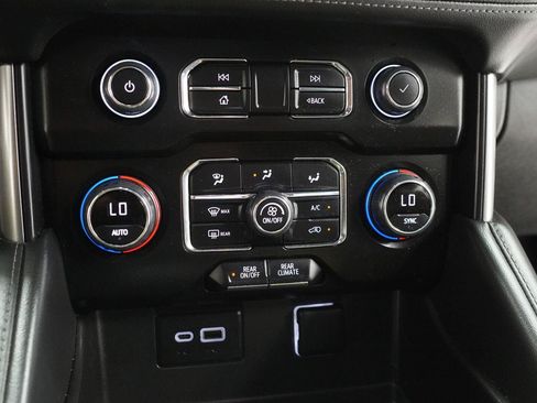 Used 2023 Chevrolet Tahoe LS RWD image 15
