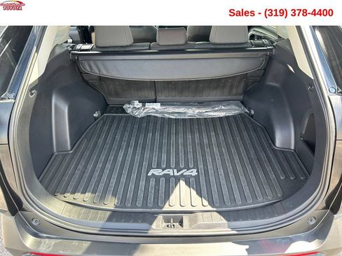 Used 2025 Toyota RAV4 XLE w/ Convenience Package AWD/4WD image 20