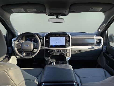 Used 2022 Ford F150 Lightning Pro image 17