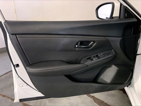 Used 2025 Nissan Sentra S FWD image 24