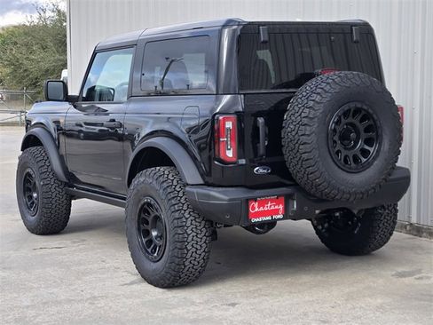 New 2025 Ford Bronco Badlands image 7