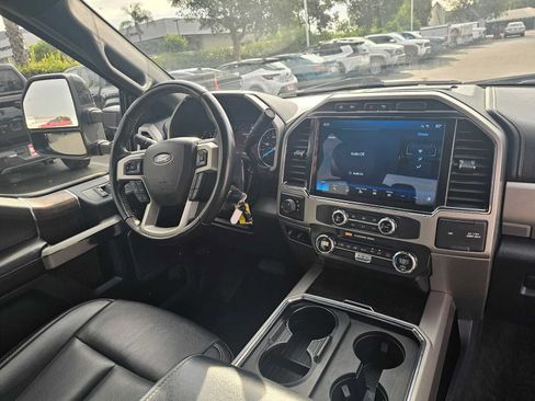 Used 2022 Ford F250 Lariat w/ FX4 Off-Road Package AWD/4WD image 11