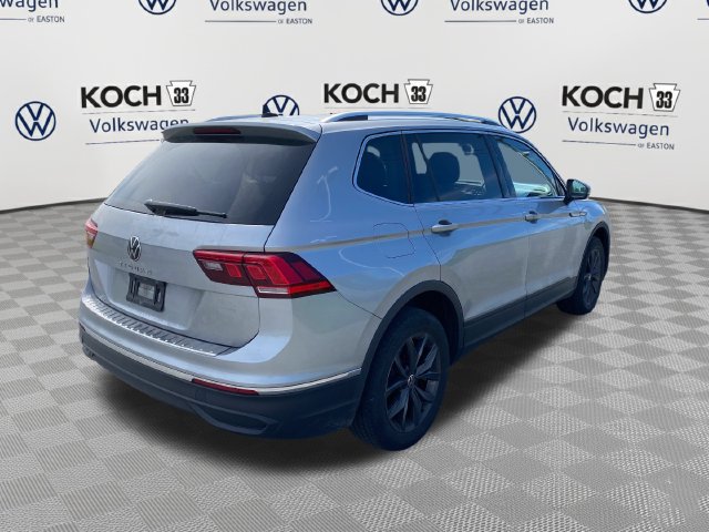 Used 2023 Volkswagen Tiguan SE FWD image 8