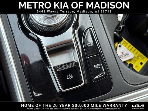 Used 2026 Kia Carnival EX FWD image 27
