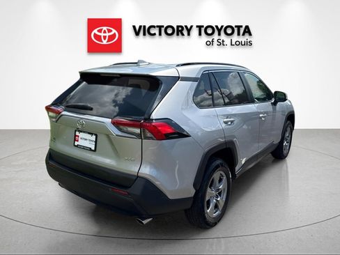 Used 2024 Toyota RAV4 XLE FWD image 3
