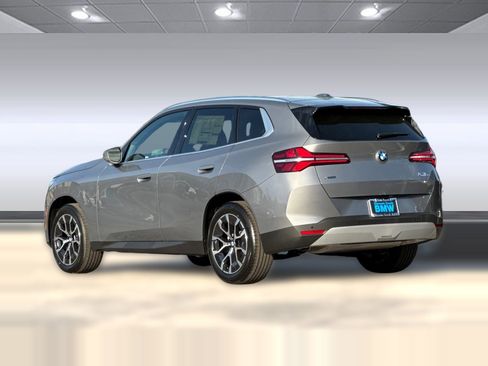 Used 2026 BMW X3 xDrive30 w/ Premium Package image 3