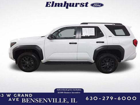 Used 2025 Toyota 4Runner SR5 image 2