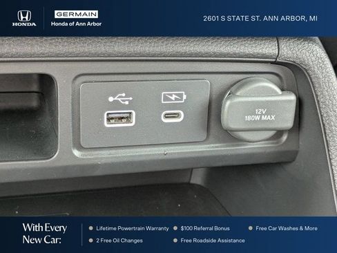 Used 2025 Honda Pilot Touring image 31