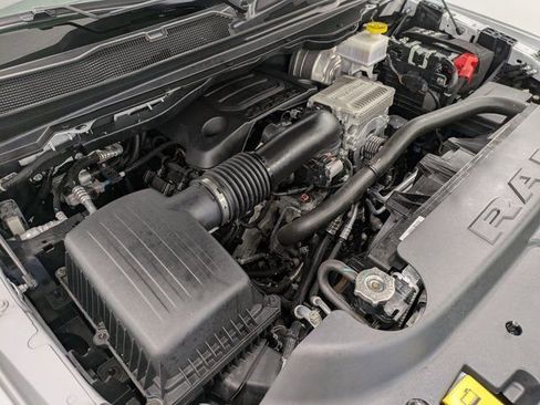 Used 2024 RAM 1500 Limited w/ Body Color Bumper Group image 30