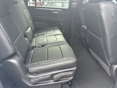 New 2026 Chevrolet Suburban LS RWD image 17