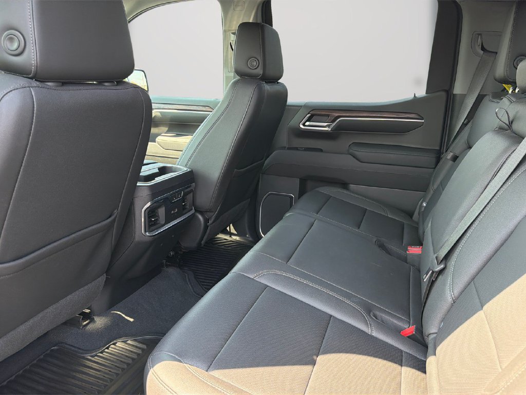 Used 2023 GMC Sierra 1500 SLT w/ SLT Premium Package AWD/4WD image 14